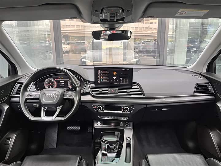 Фото 6 - Audi Q5L