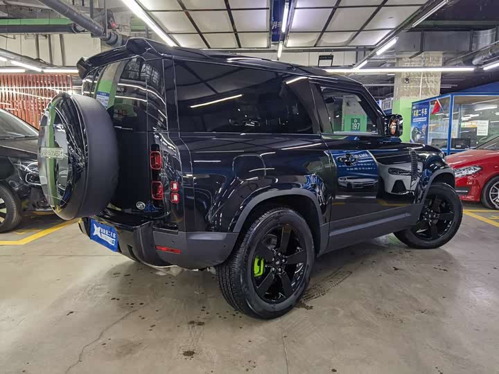 Фото 4 - Land Rover Defender