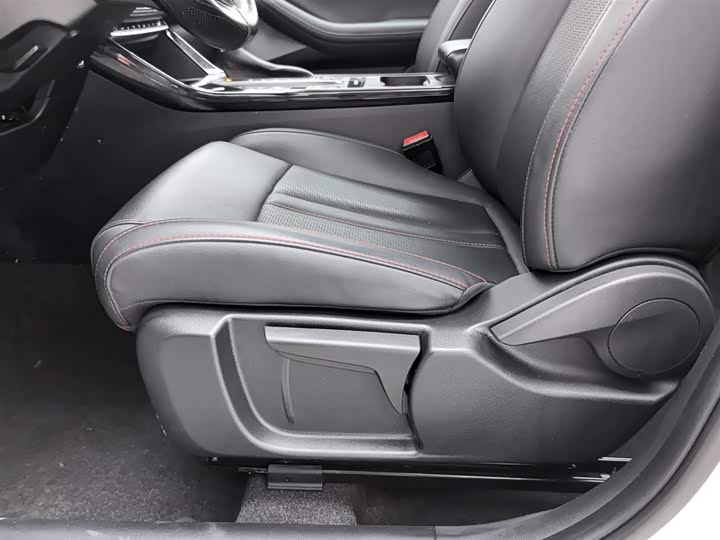 Фото 20 - GAC Trumpchi GS4