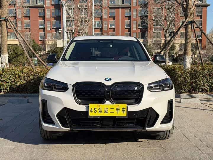 Фото 2 - BMW iX3
