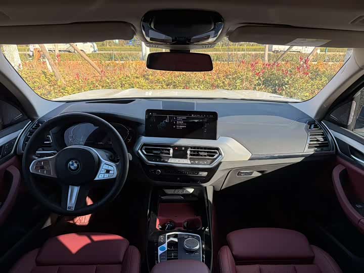 Фото 6 - BMW iX3