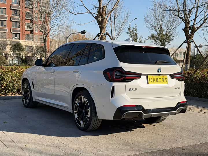 Фото 7 - BMW iX3