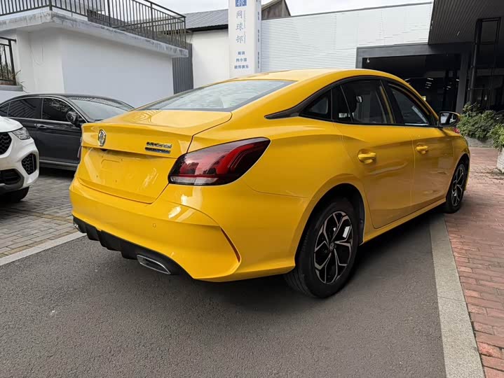 Фото 9 - MG Motor 5