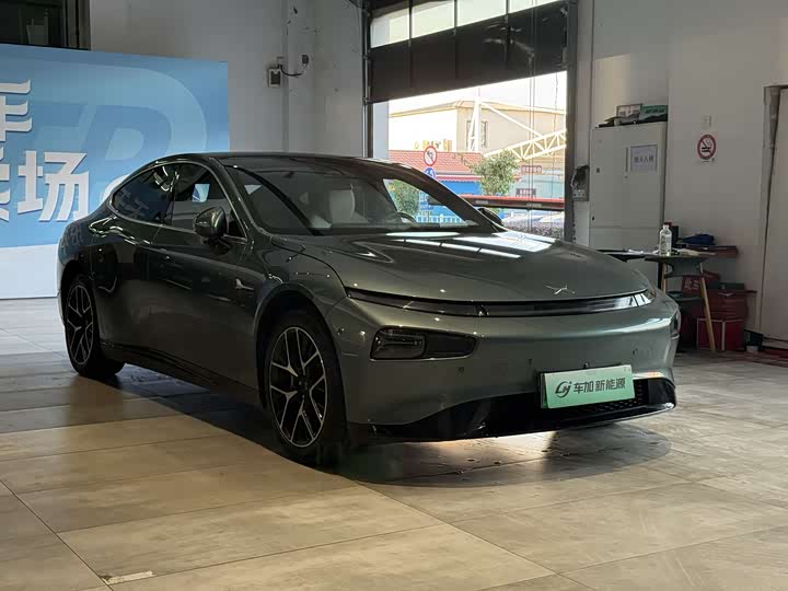 Фото 3 - XPeng P7