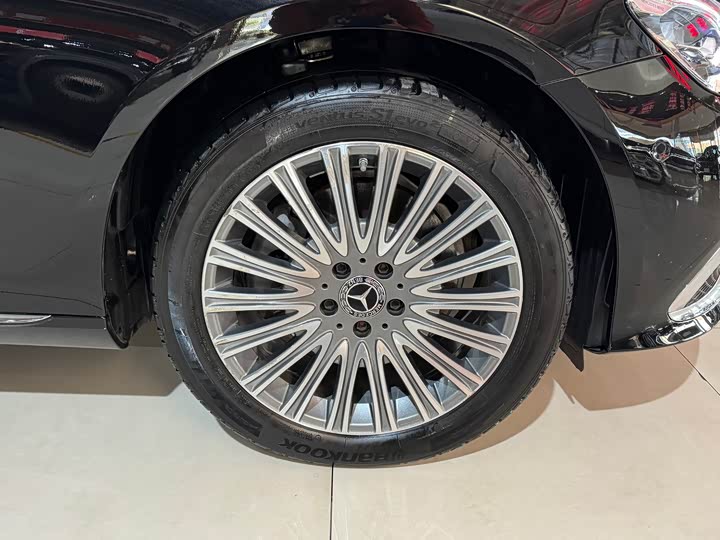 Фото 6 - Mercedes-Benz E-Class