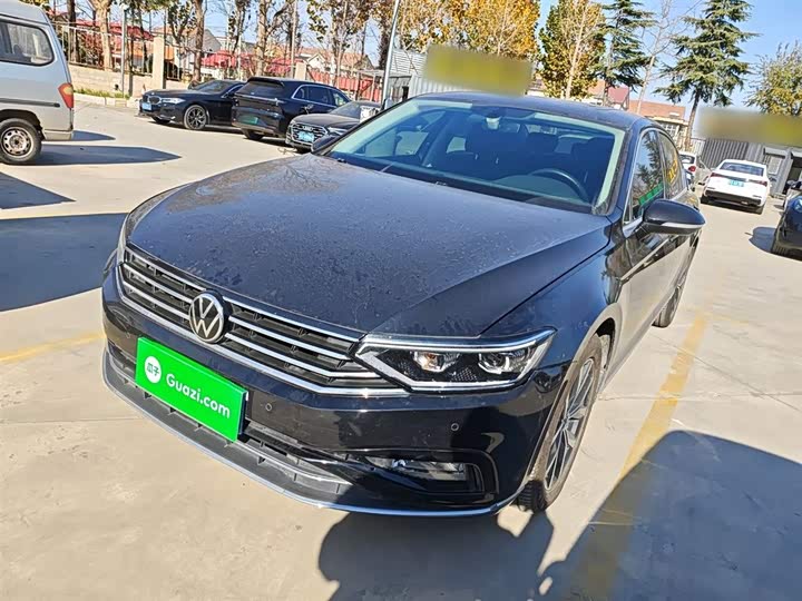 Фото 1 - Volkswagen Magotan