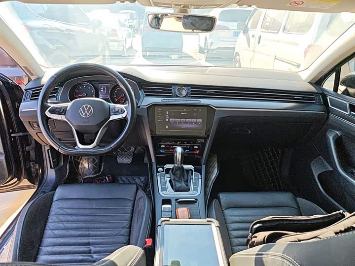 Фото 10 - Volkswagen Magotan