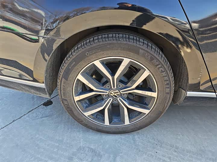 Фото 26 - Volkswagen Magotan