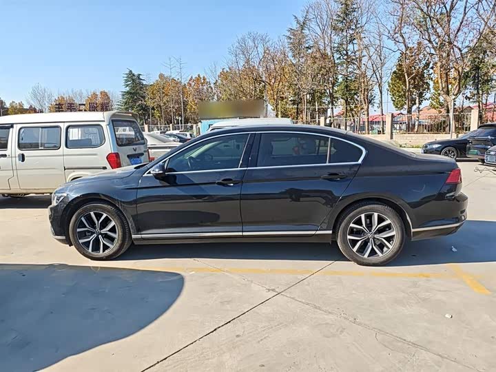 Фото 5 - Volkswagen Magotan