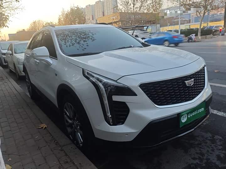 Фото 4 - Cadillac XT4
