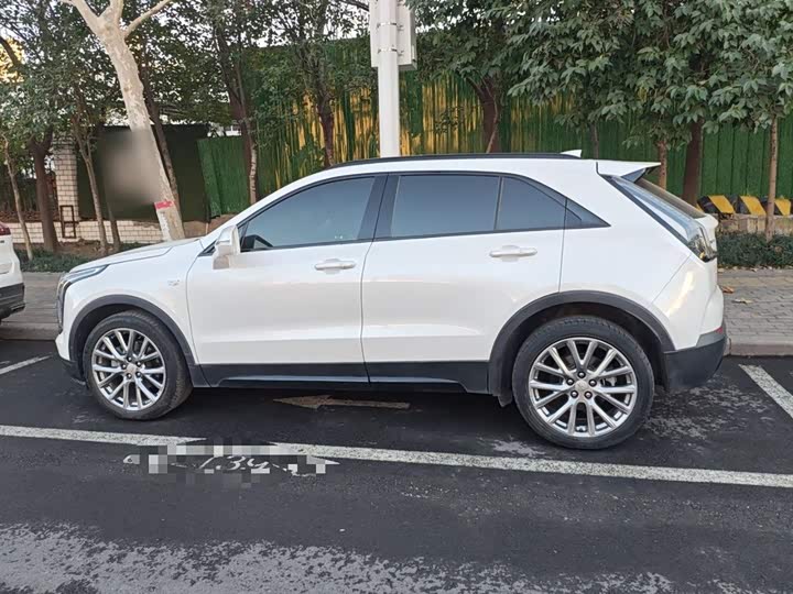 Фото 5 - Cadillac XT4