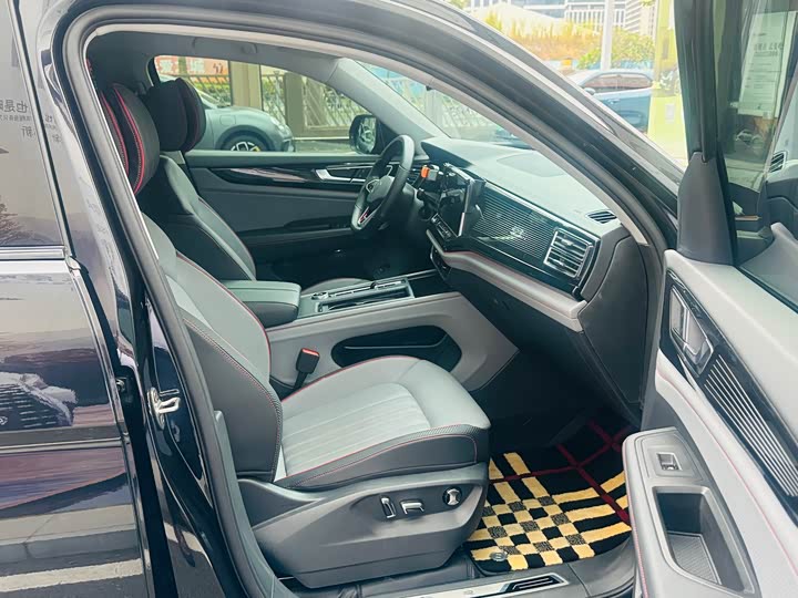 Фото 10 - Volkswagen Teramont Pro