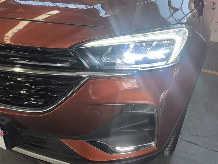 Фото 24 - Buick Encore GX