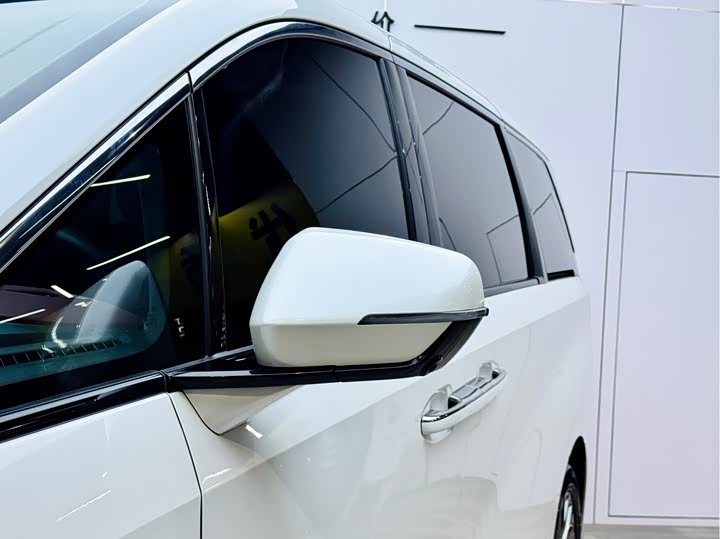 Фото 13 - GAC Trumpchi M8