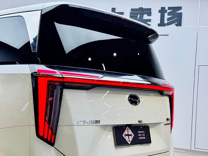 Фото 14 - GAC Trumpchi M8