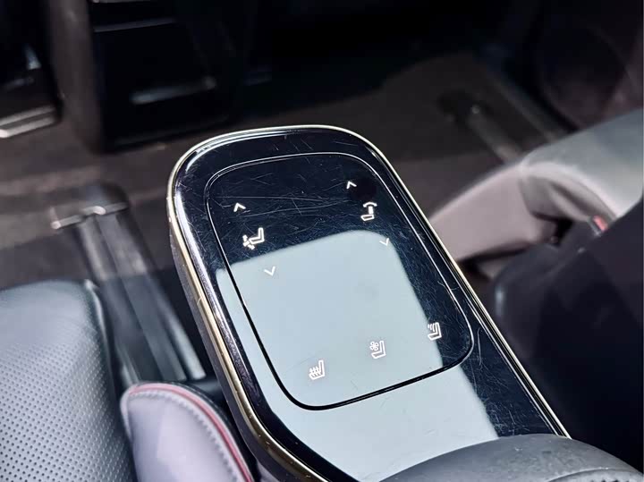 Фото 23 - GAC Trumpchi M8