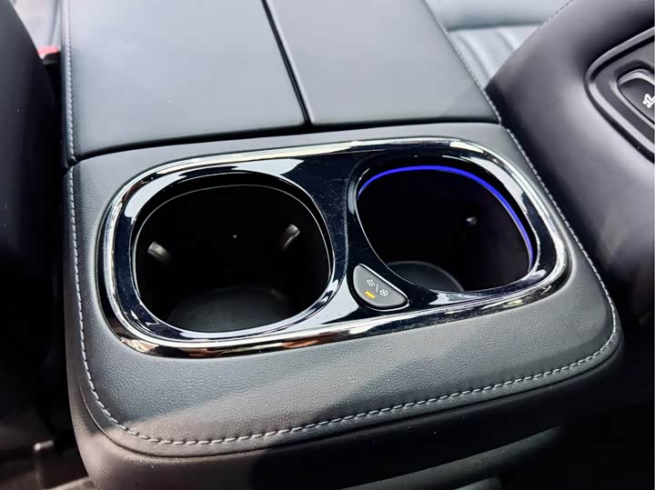 Фото 24 - GAC Trumpchi M8