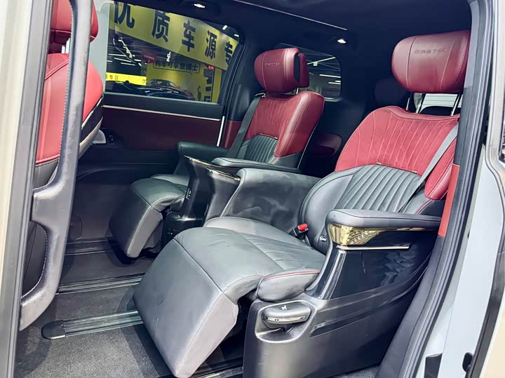 Фото 7 - GAC Trumpchi M8