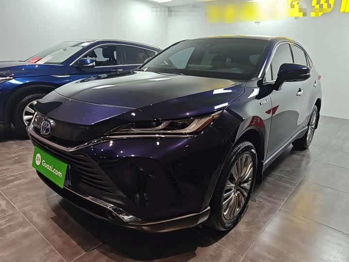 Фото 1 - Toyota Harrier