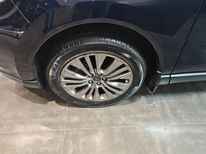 Фото 23 - Toyota Harrier