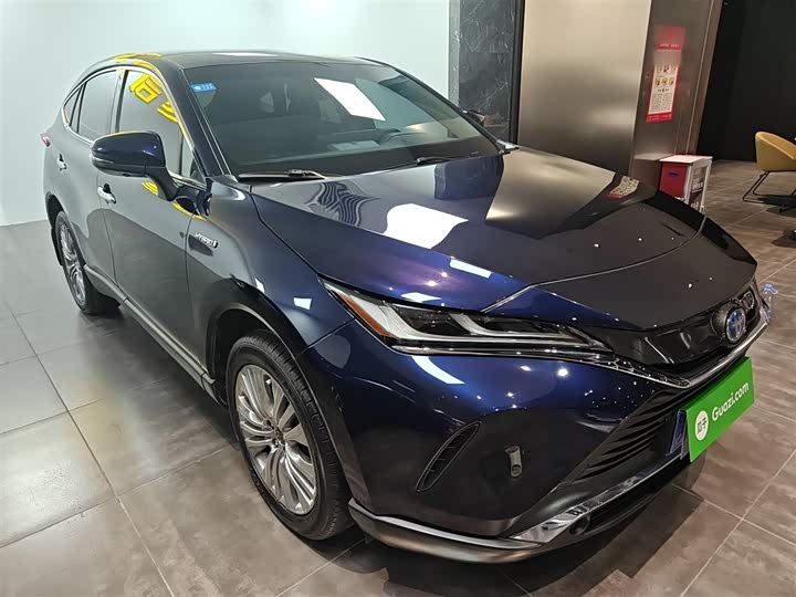 Фото 4 - Toyota Harrier