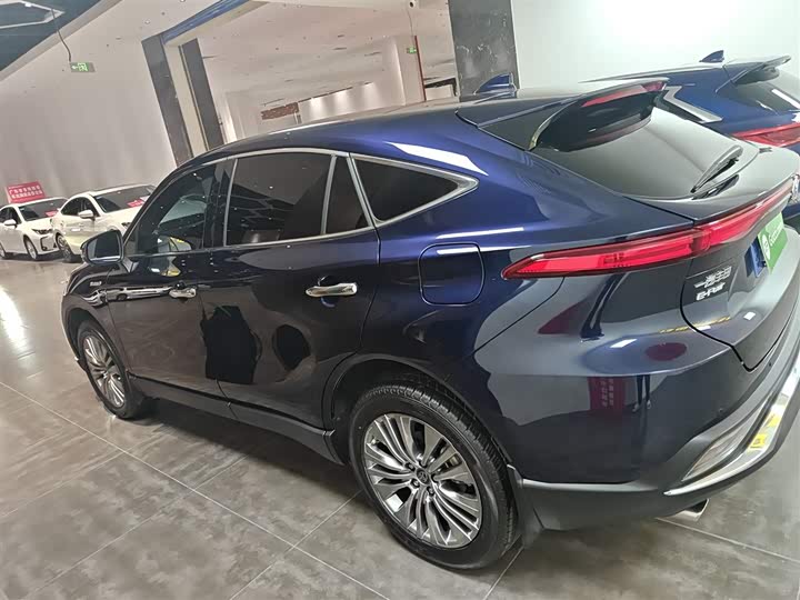 Фото 5 - Toyota Harrier