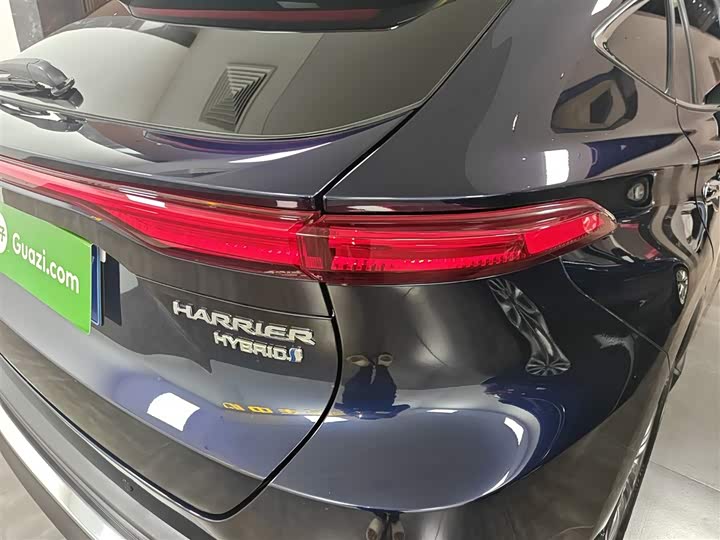 Фото 8 - Toyota Harrier