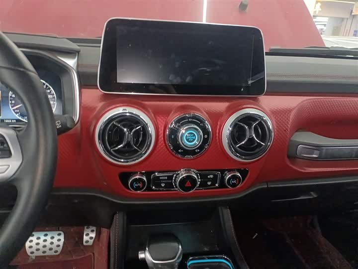 Фото 13 - BAIC Beijing BJ40