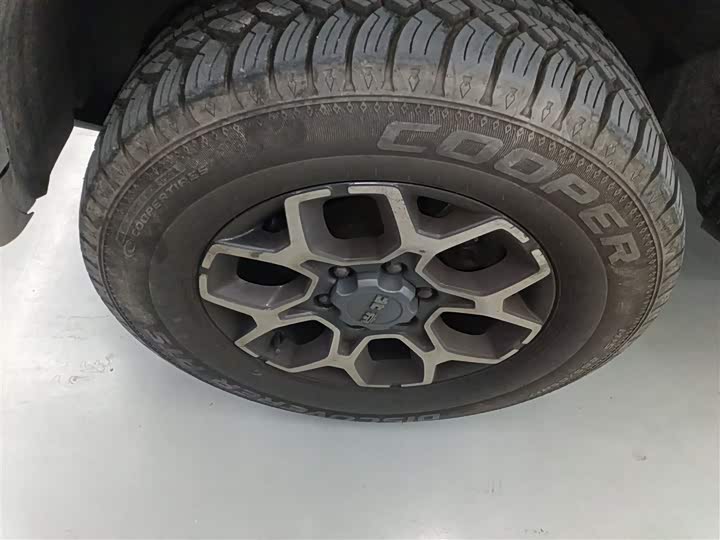 Фото 23 - BAIC Beijing BJ40