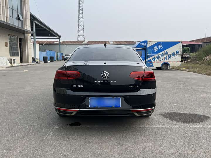 Фото 5 - Volkswagen Magotan