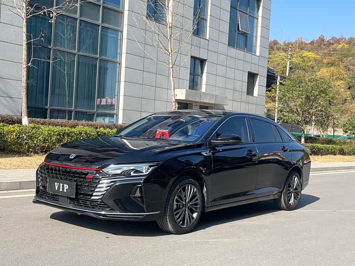 Фото 1 - Dongfeng Aeolus Yixuan Max