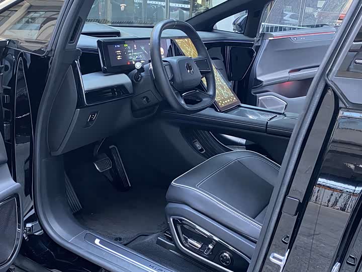 Фото 7 - HiPhi X