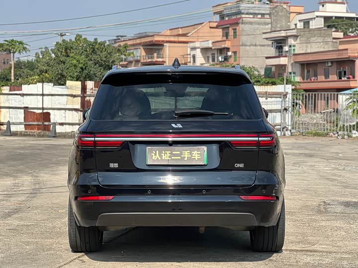 Фото 3 - LiXiang One