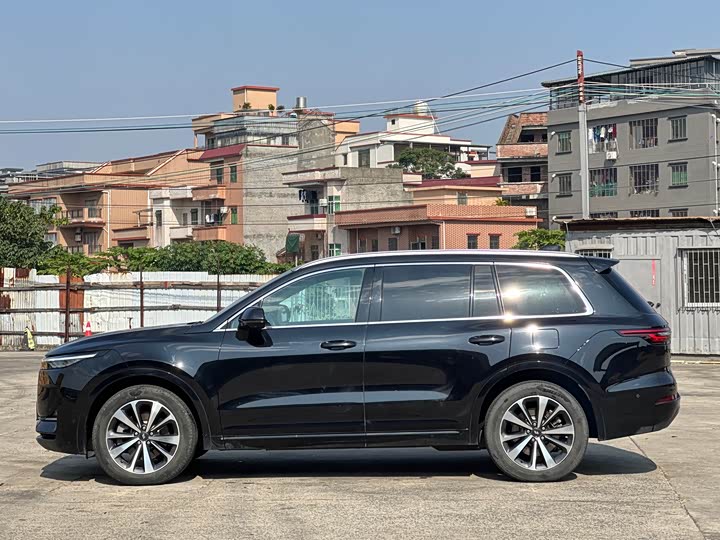 Фото 5 - LiXiang One