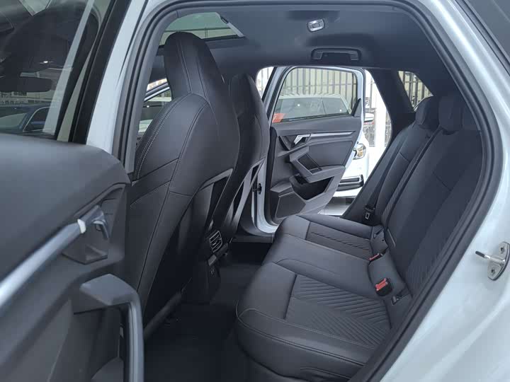 Фото 10 - Audi A3