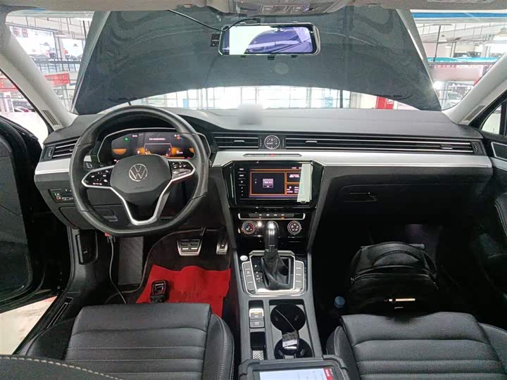 Фото 10 - Volkswagen Magotan