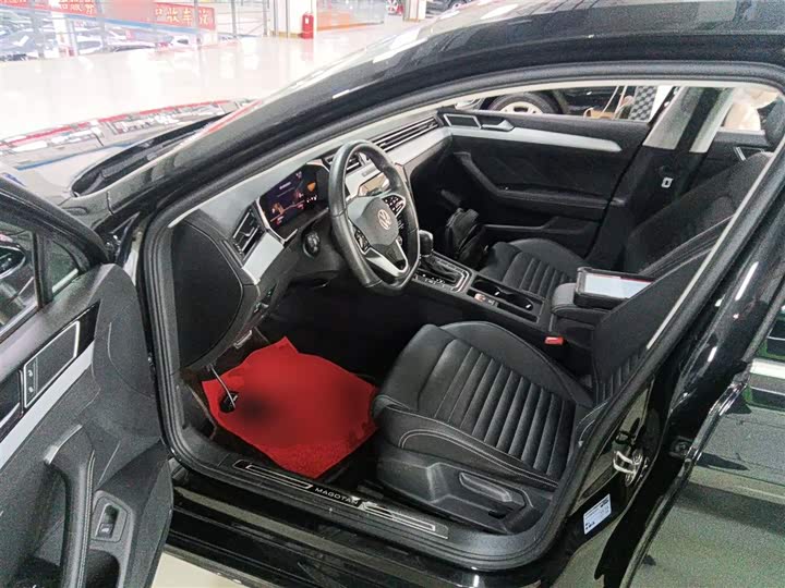 Фото 15 - Volkswagen Magotan