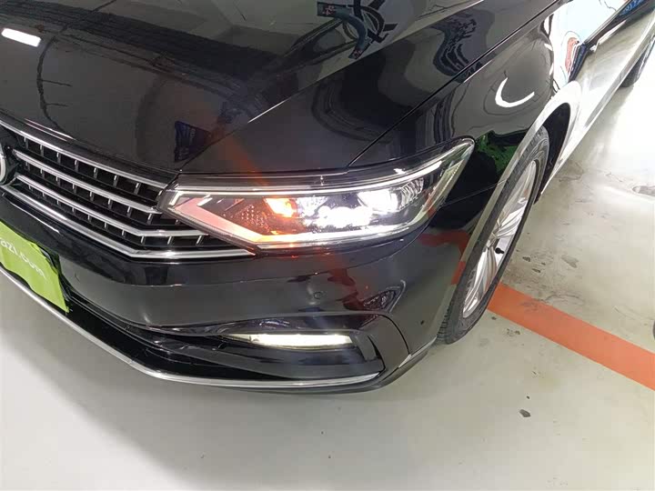 Фото 24 - Volkswagen Magotan