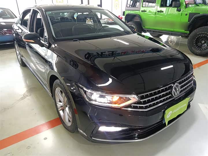 Фото 4 - Volkswagen Magotan