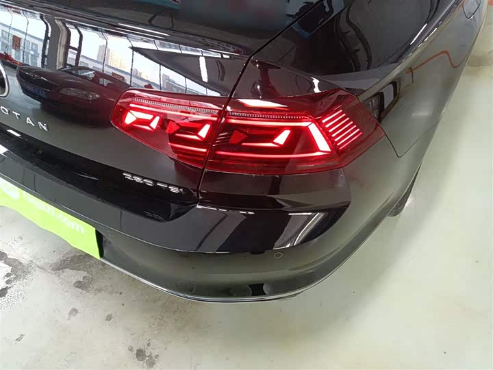 Фото 8 - Volkswagen Magotan