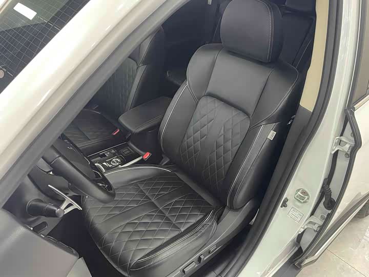 Фото 15 - Mitsubishi Outlander