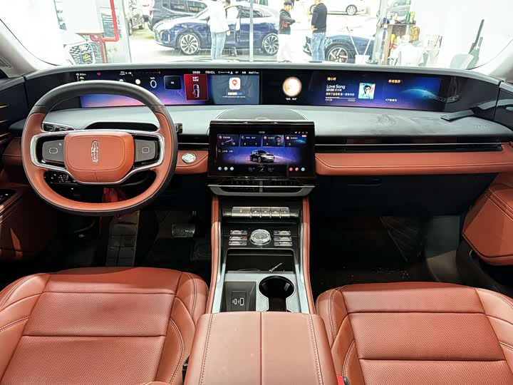 Фото 5 - Lincoln Nautilus