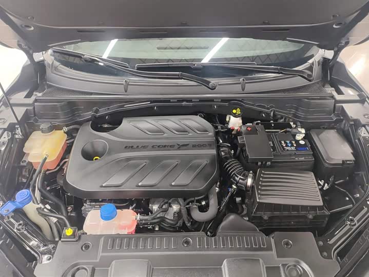 Фото 10 - Changan UNI-T