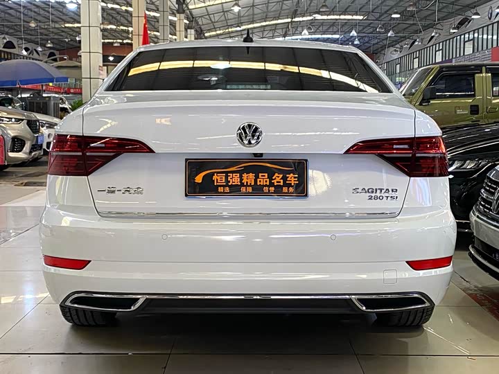 Фото 4 - Volkswagen Sagitar L