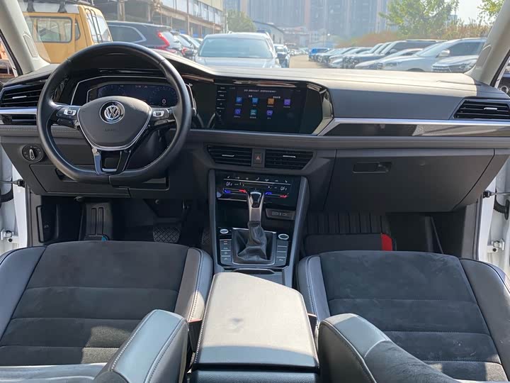 Фото 8 - Volkswagen Sagitar L