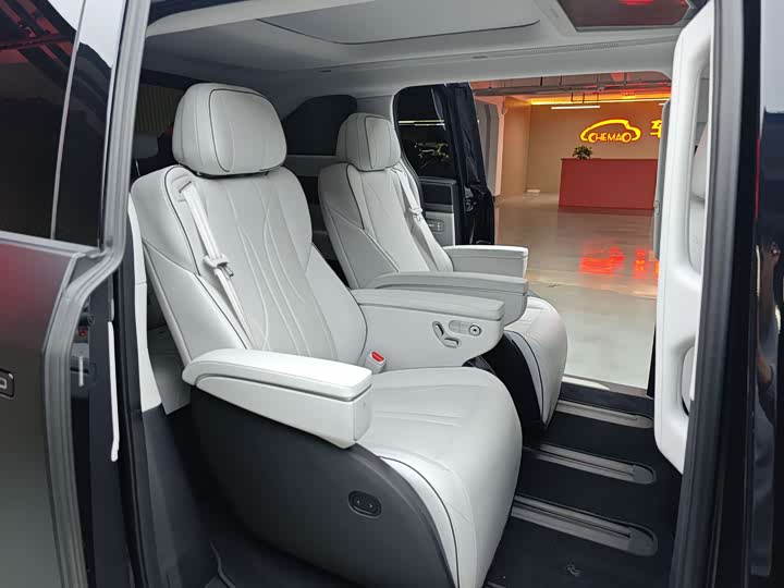 Фото 15 - XPeng X9