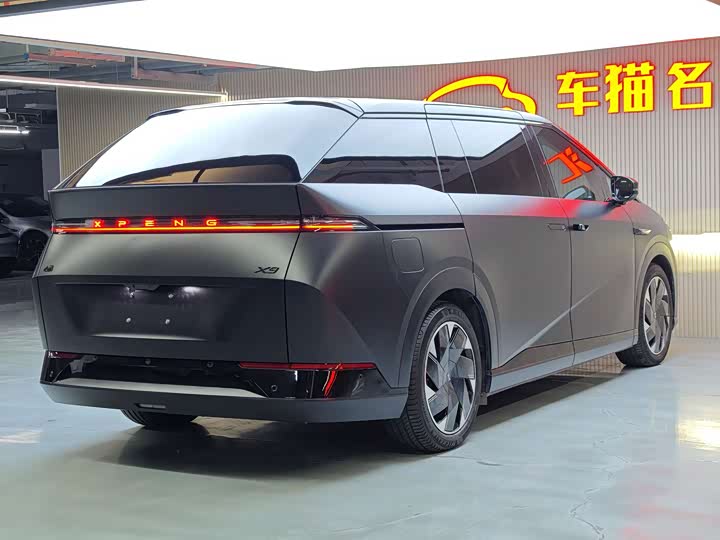 Фото 2 - XPeng X9
