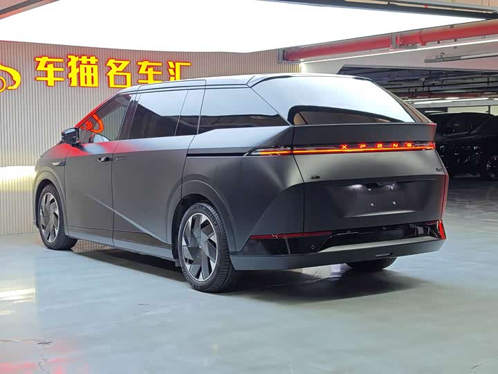 Фото 8 - XPeng X9