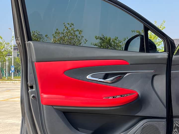 Фото 15 - Changan UNI-T