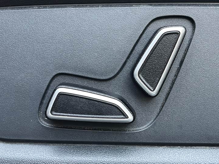 Фото 17 - Changan UNI-T